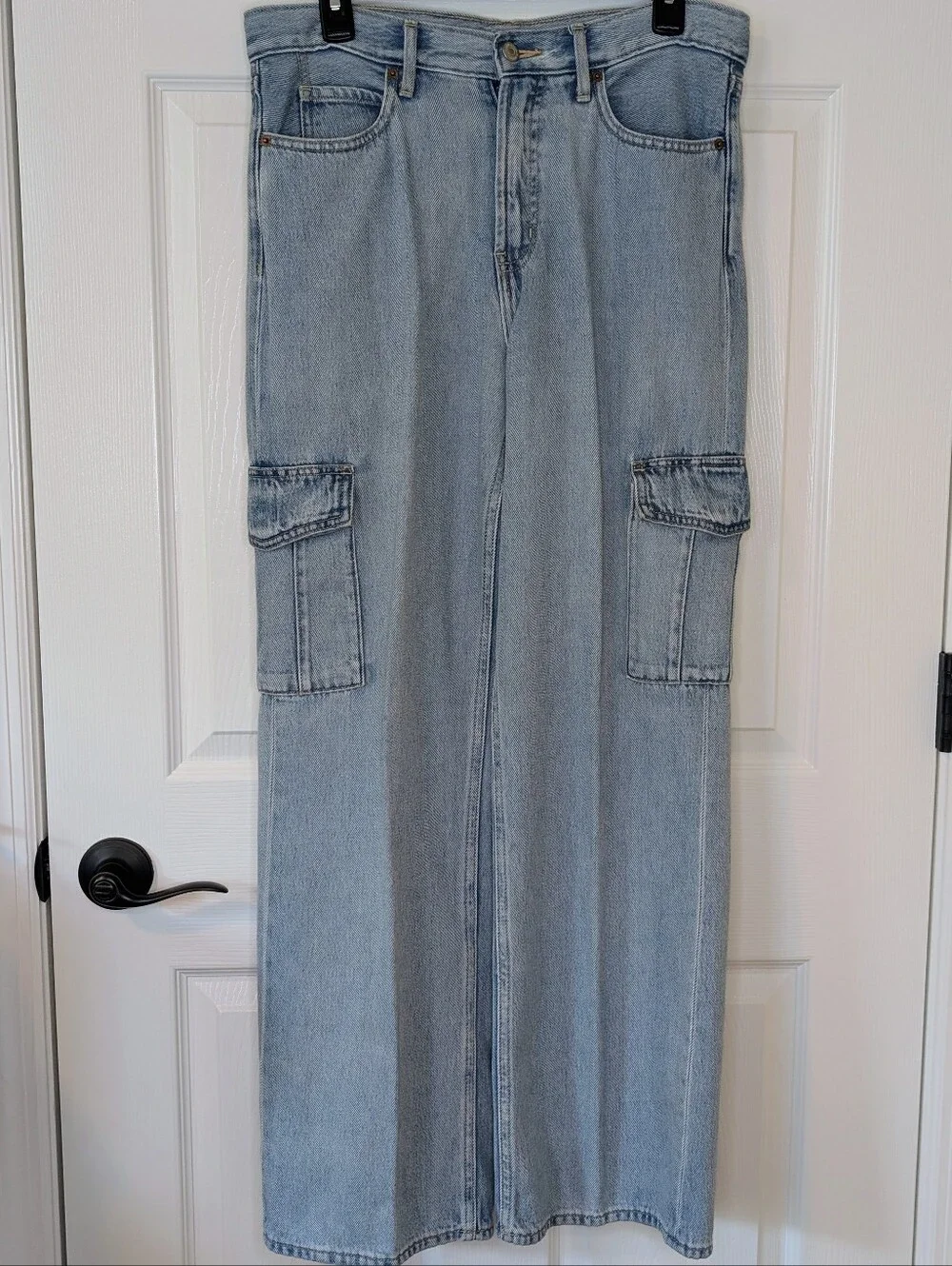 Old Navy Extra High-Rise Wide Leg Cargo Jeans